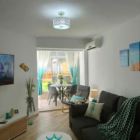 With Large Patio By Namaste Elite Apartamento *