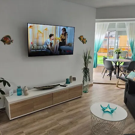 Apartment With Large Patio By Namaste Elite